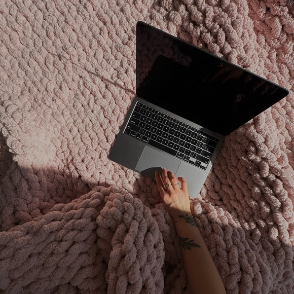 DUST PINK 🐷 - Queen size handknitting blanket - Picture 4 of 5